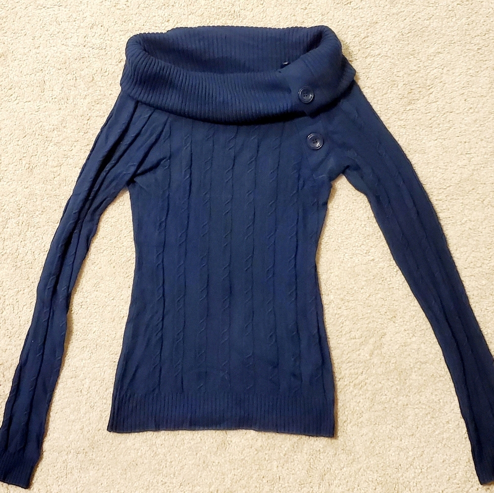 Guess sweater